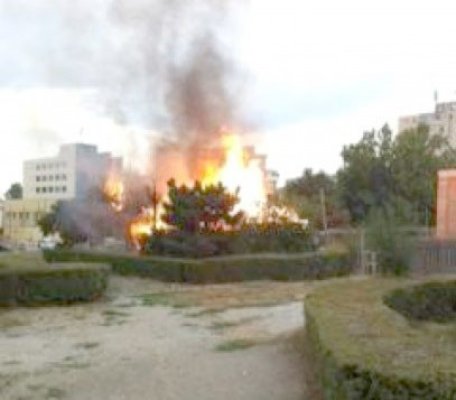 Incendiu pe şantierul viitoarei Catedrale Arhiepiscopale din Constanţa